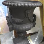 651 4045 GARDEN URN